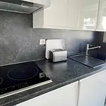 2 Modern, Terrace And Parking *