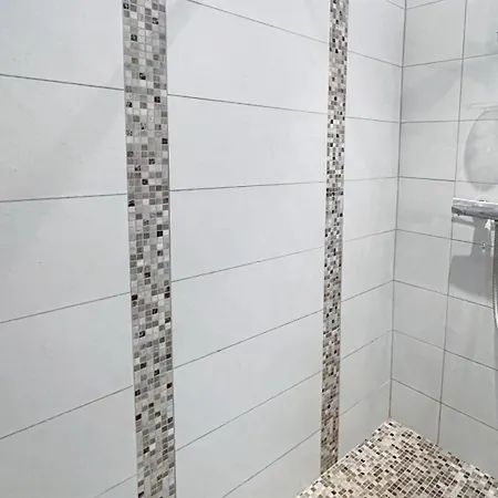 2 Modern, Terrace And Parking * Cannes