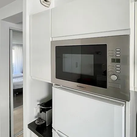 2 Modern, Terrace And Parking * Cannes