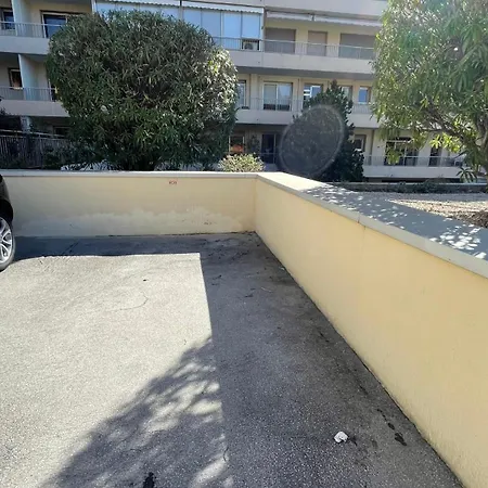 2 Modern, Terrace And Parking カンヌ