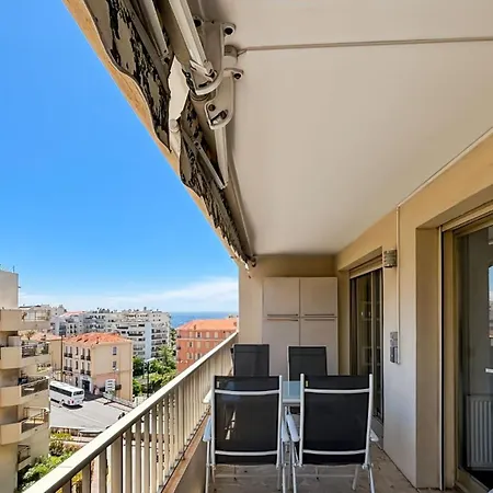 2 Modern, Terrace And Parking *