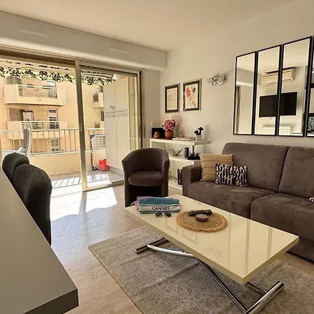 Διαμέρισμα 2 Modern, Terrace And Parking *