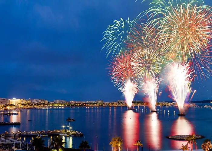 2 Modern, Terrace And Parking Apartment *