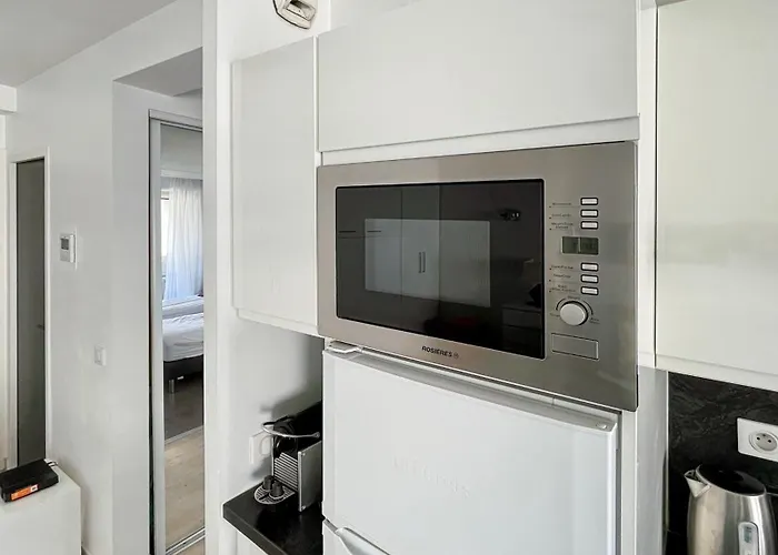 2 Modern, Terrace And Parking * Cannes