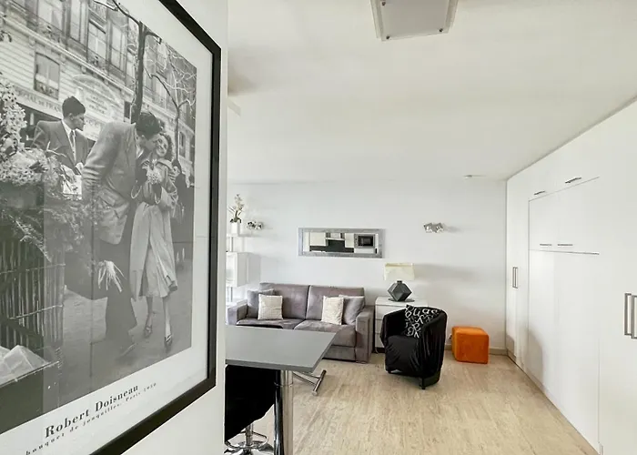 Apartment 2 Modern, Terrace And Parking *