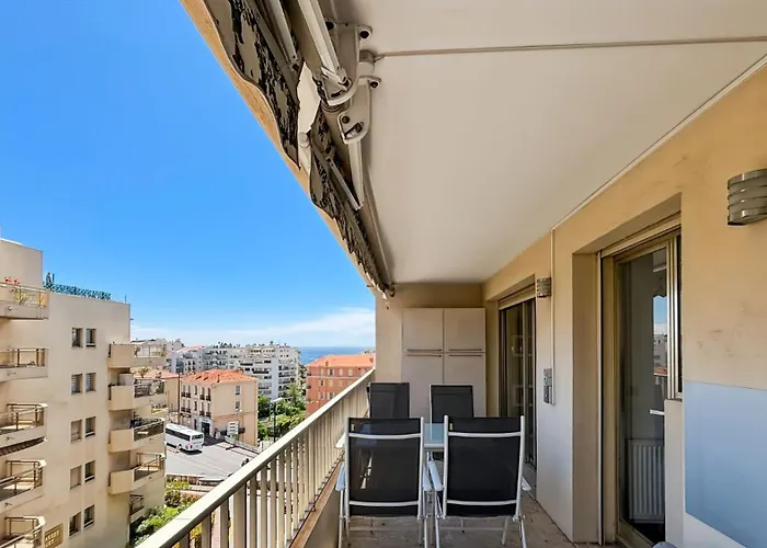 2 Modern, Terrace And Parking *